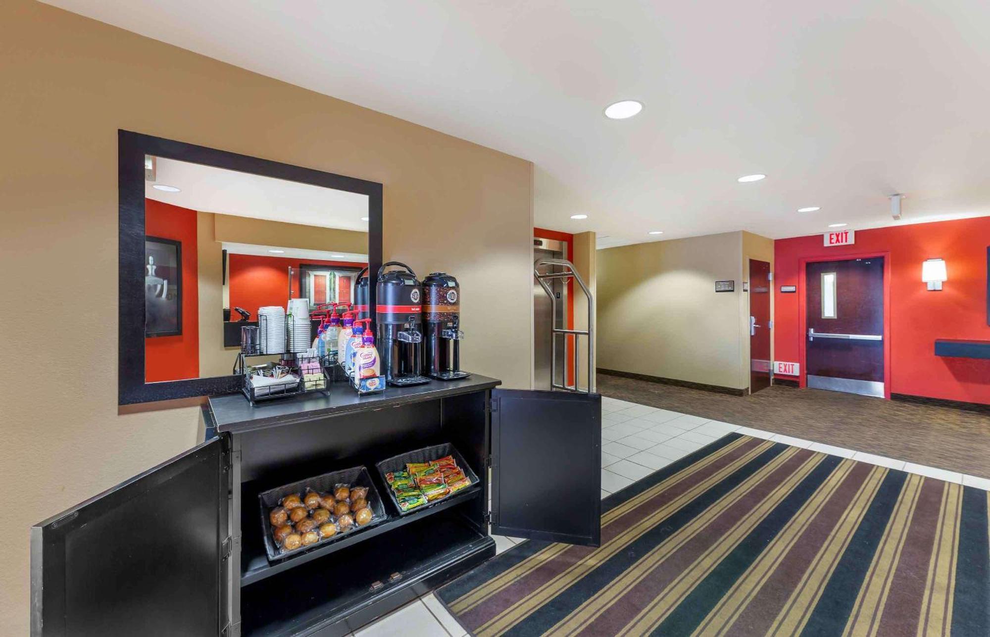 Extended Stay America Suites - Cleveland - Бруклин Экстерьер фото