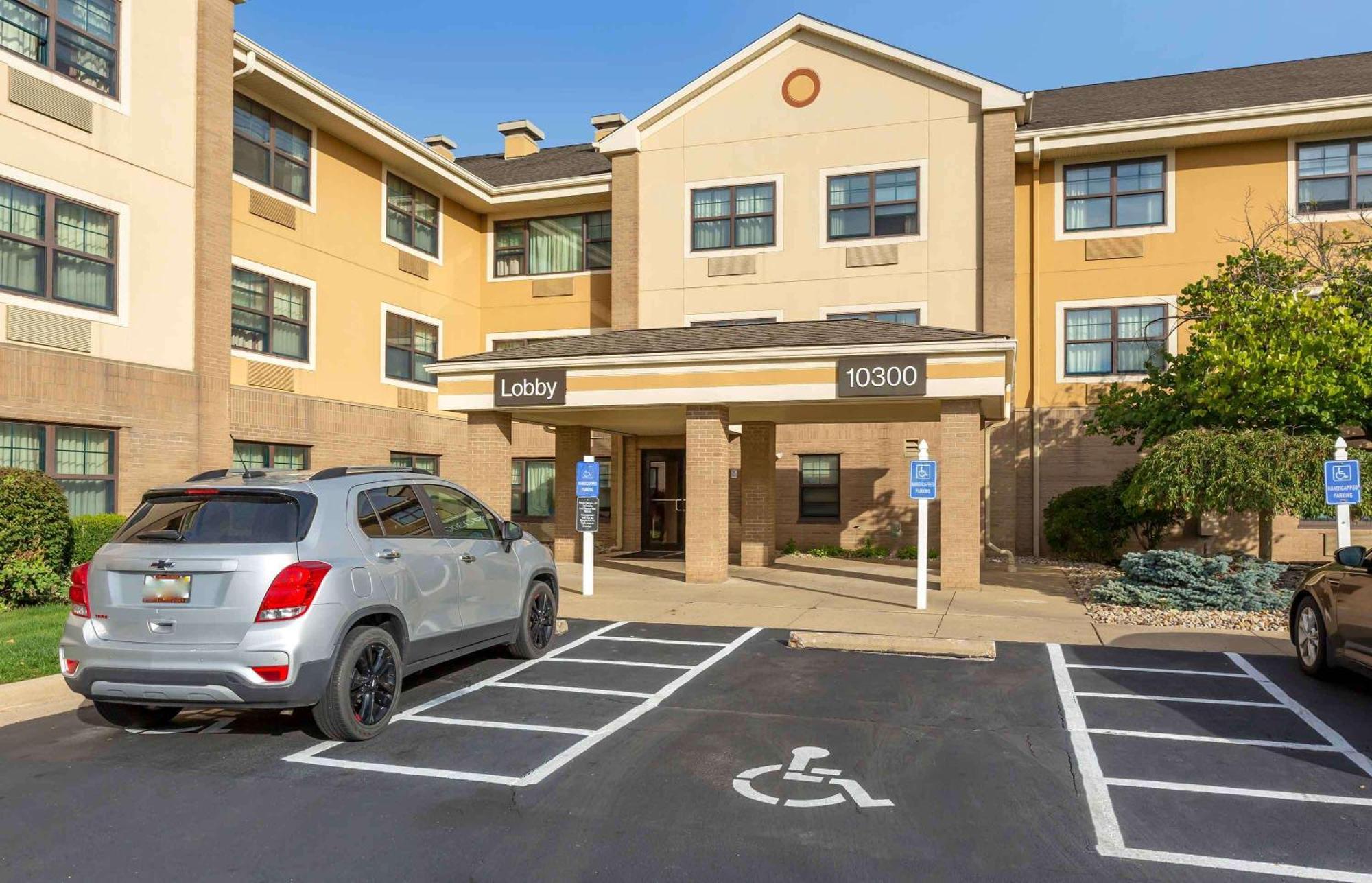 Extended Stay America Suites - Cleveland - Бруклин Экстерьер фото
