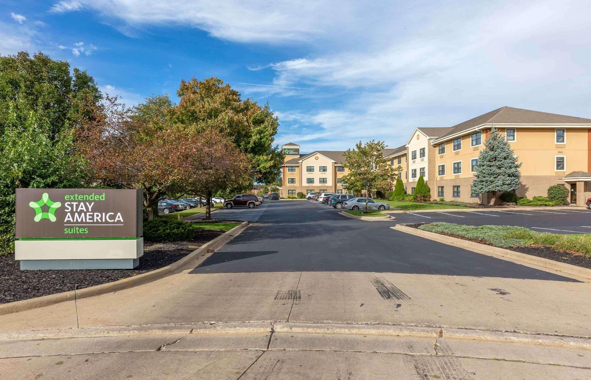 Extended Stay America Suites - Cleveland - Бруклин Экстерьер фото