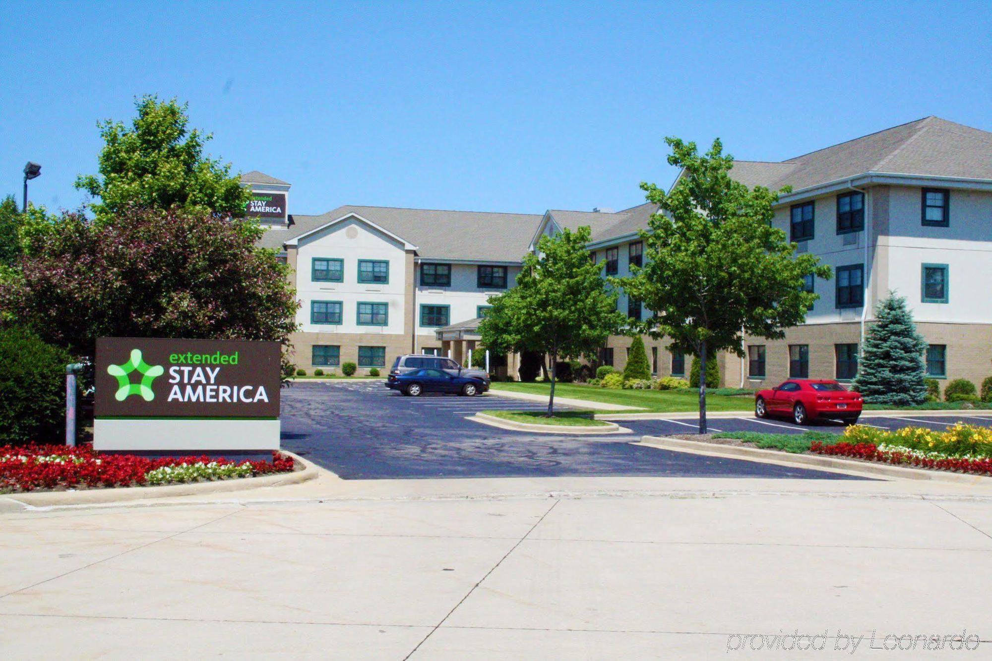 Extended Stay America Suites - Cleveland - Бруклин Экстерьер фото